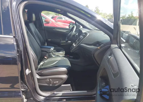 2019 Lincoln Mkc Select z USA, uszkodzony, nr VIN 5LMCJ2D97KUL06633